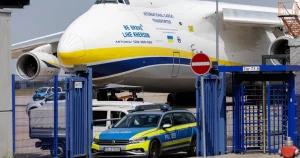 Ілюстративне фото завантаження літака Ан-124