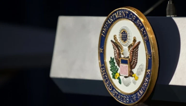 Прапор США як ілюстрація рішення Державного департаменту щодо можливого продажу озброєння Україні