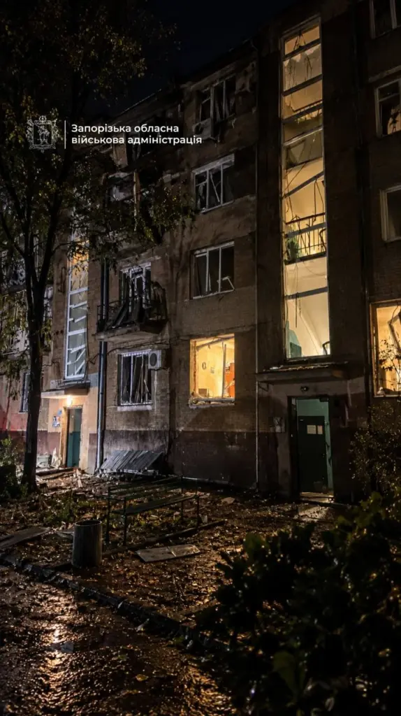 Наслідки влучання у житловий будинок у Запоріжжі