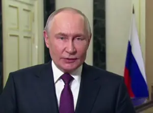 Володимир Путін під час виступу на з'їзді «Деловая Росія»