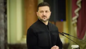 Президент Володимир Зеленський під час брифінгу у Брюсселі 16 жовтня 2026 року
